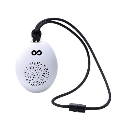 White Mini Talk Bluetooth MP3 Speaker + Micro
