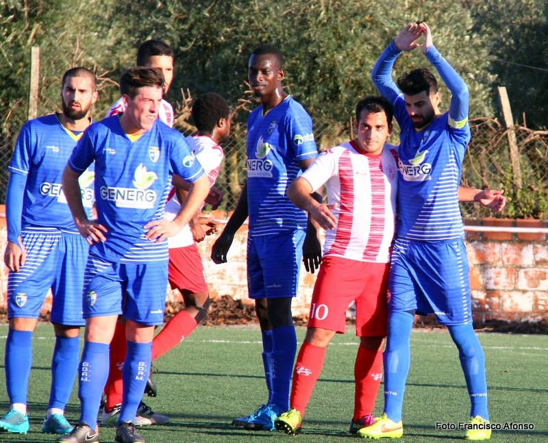 Futebol: BC Branco derrota Oleiros (2-1) e reforça o 2.º lugar