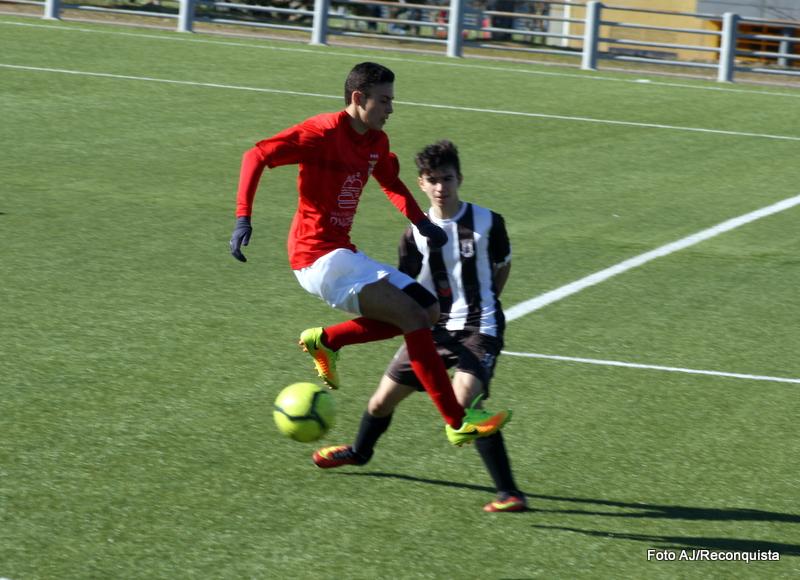 Futebol: BC Branco derrota Oleiros (2-1) e reforça o 2.º lugar