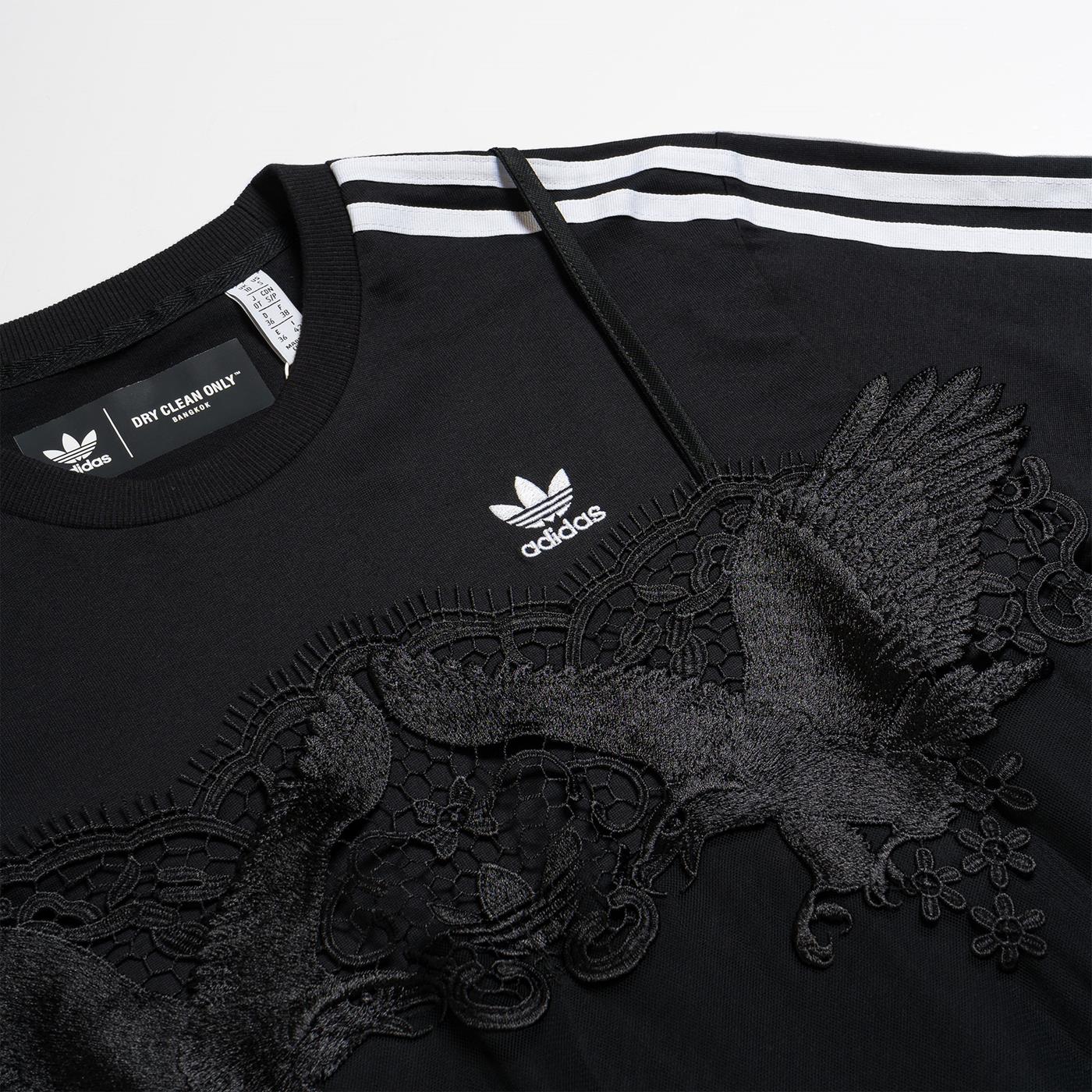 adidas shirt with lace sleeves