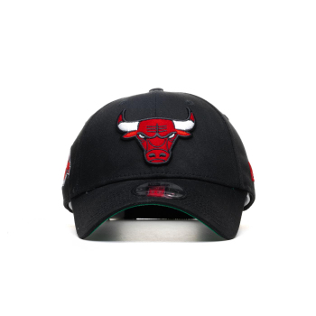 Team Side Patch 9Forty Chicago Bulls